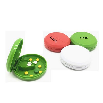 Compact Pill Organizer with Built-in Cutter