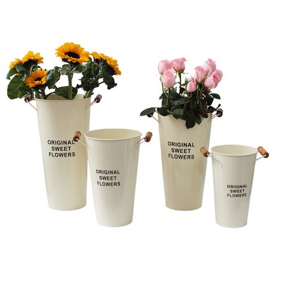 Rustic Cream Metal Florist Bucket with Wood Handles | 20cm Decorative Flower Vase Pail