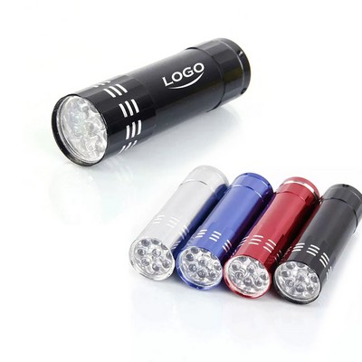 The Mini High-Brightness Flashlight Equipped With Batteries