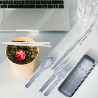 Straw Dinnerware Set