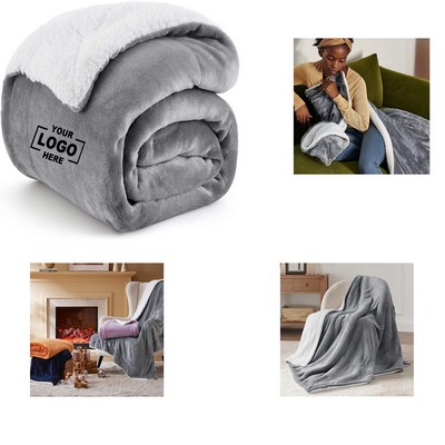 Deluxe Super Soft Lambswool-Like Microsherpa Blanket