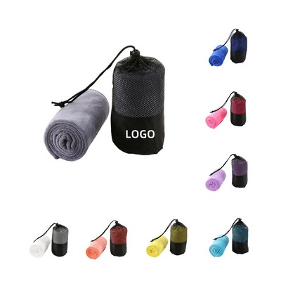 Microfiber Sports Towel With Attached Mesh Storage Bag