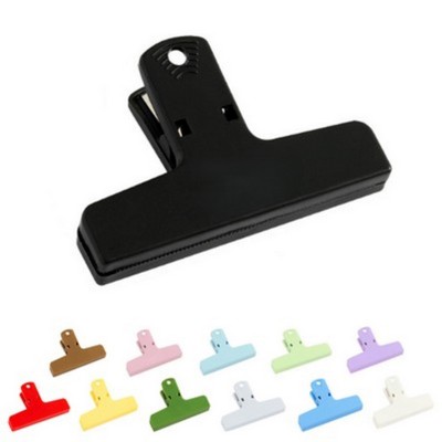Custom Plastic Clips