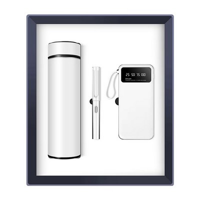 Double-walled 15oz Thermos with 10,000mAh Power Bank Bundle