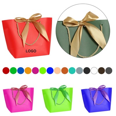 Gift Handbag made of Paper