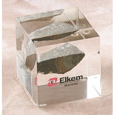 Lucite Cube Embedment (3")