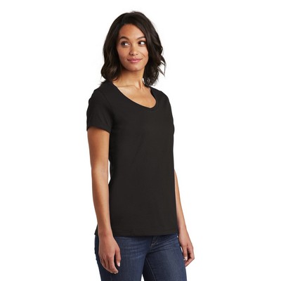 District Women's Very Important Tee V-Neck.