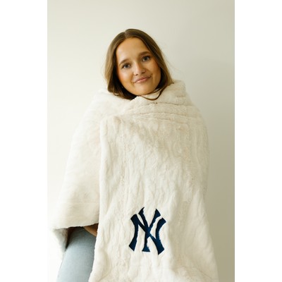 Patterned Faux Fur Zippered Ivory-Throw