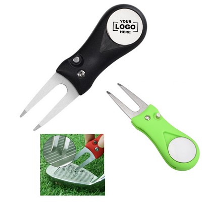 Foldable Golf Divot Tool.